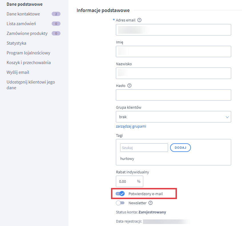 Potwierdź rejestrację klienta suwakiem w edycji konta Panel administracyjny > Obsługa klienta > Klienci > Edycja klienta > Potwierdzony e-mail