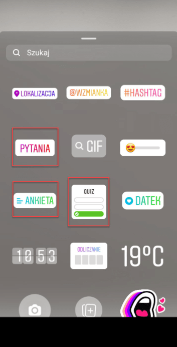 Naklejki z pytaniami do odbiorców podczas dodawania relacji na Instagramie Jak dodać relacje na Instagram z pytaniami do odbiorców?