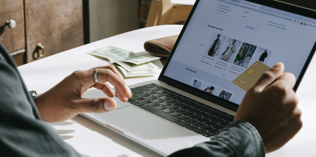 Zadbaj o bezpieczeństwo zakupów podczas okazji sprzedażowych